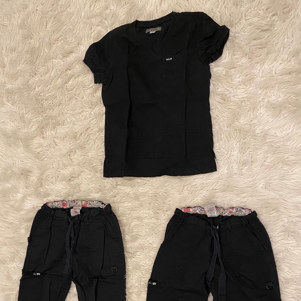 Set of Koi scrubs black